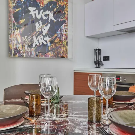 Modern - 1br-2p - Heart Of Le Marais *